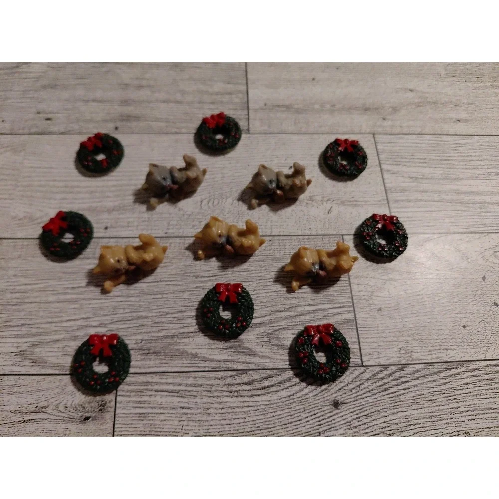 Mini Collectibles 3D printed Kitty figurines & miniature decorative wreaths‎ Lot